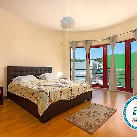 فندق With Private Pool, Garden, Terrace And Marina View 3*